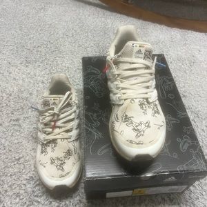 COPY - ULTRA BOOST DNA X DISNEY J